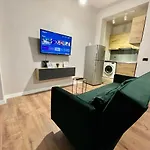 Keon Superb Studio Apartament