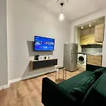 Keon Superb Studio Apartament